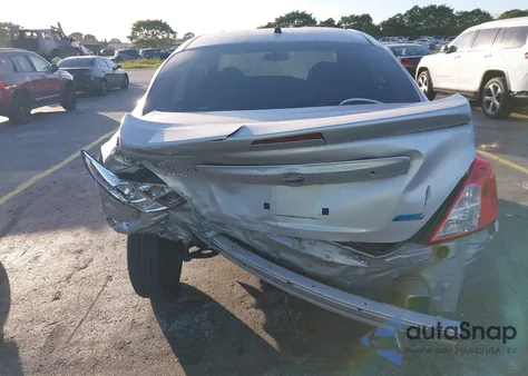 2014 Nissan Versa 1.6 S+ z USA, uszkodzony, nr VIN 3N1CN7AP2EL808561